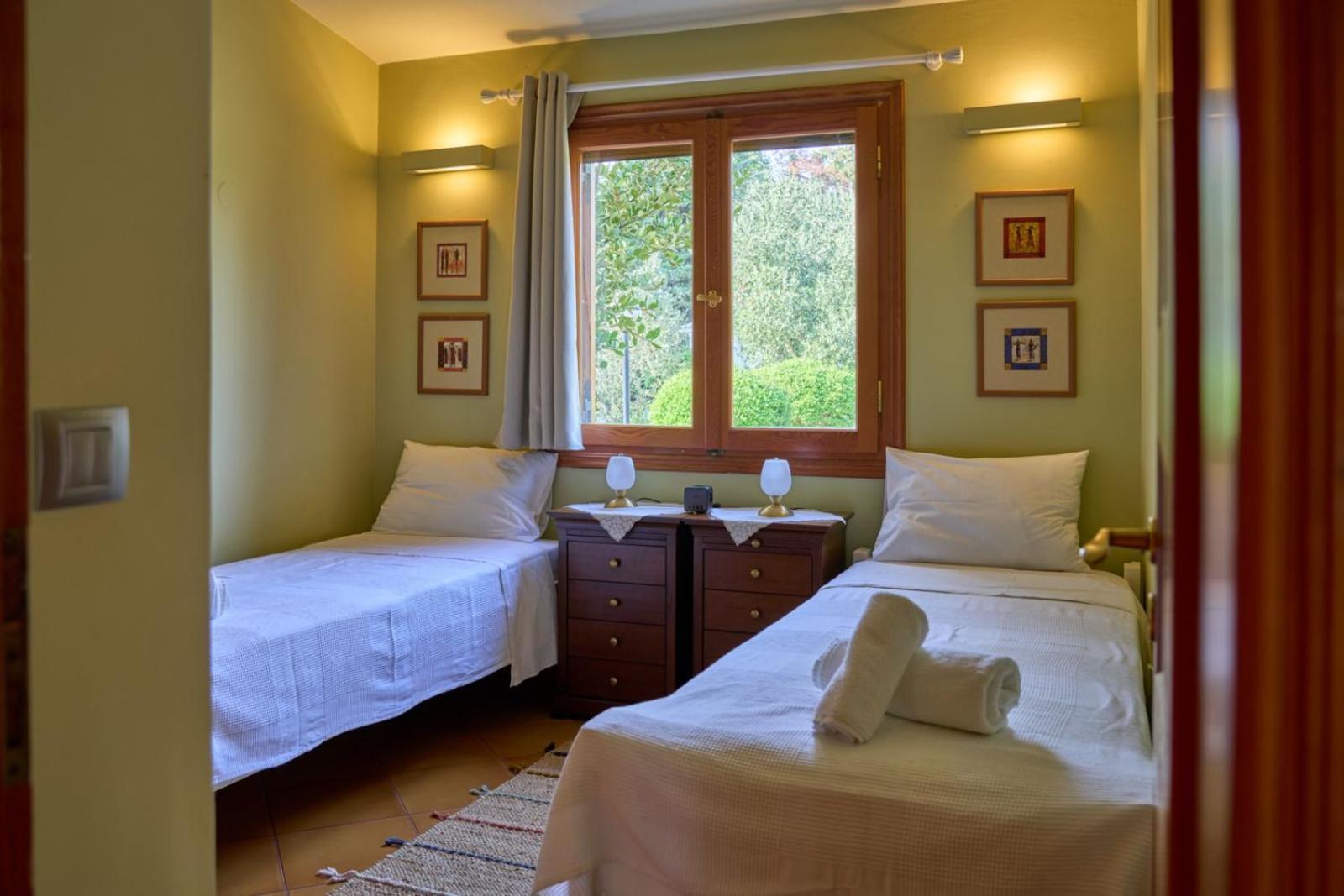 Summerday Villa Private Beach Nea Iraklia Exterior photo