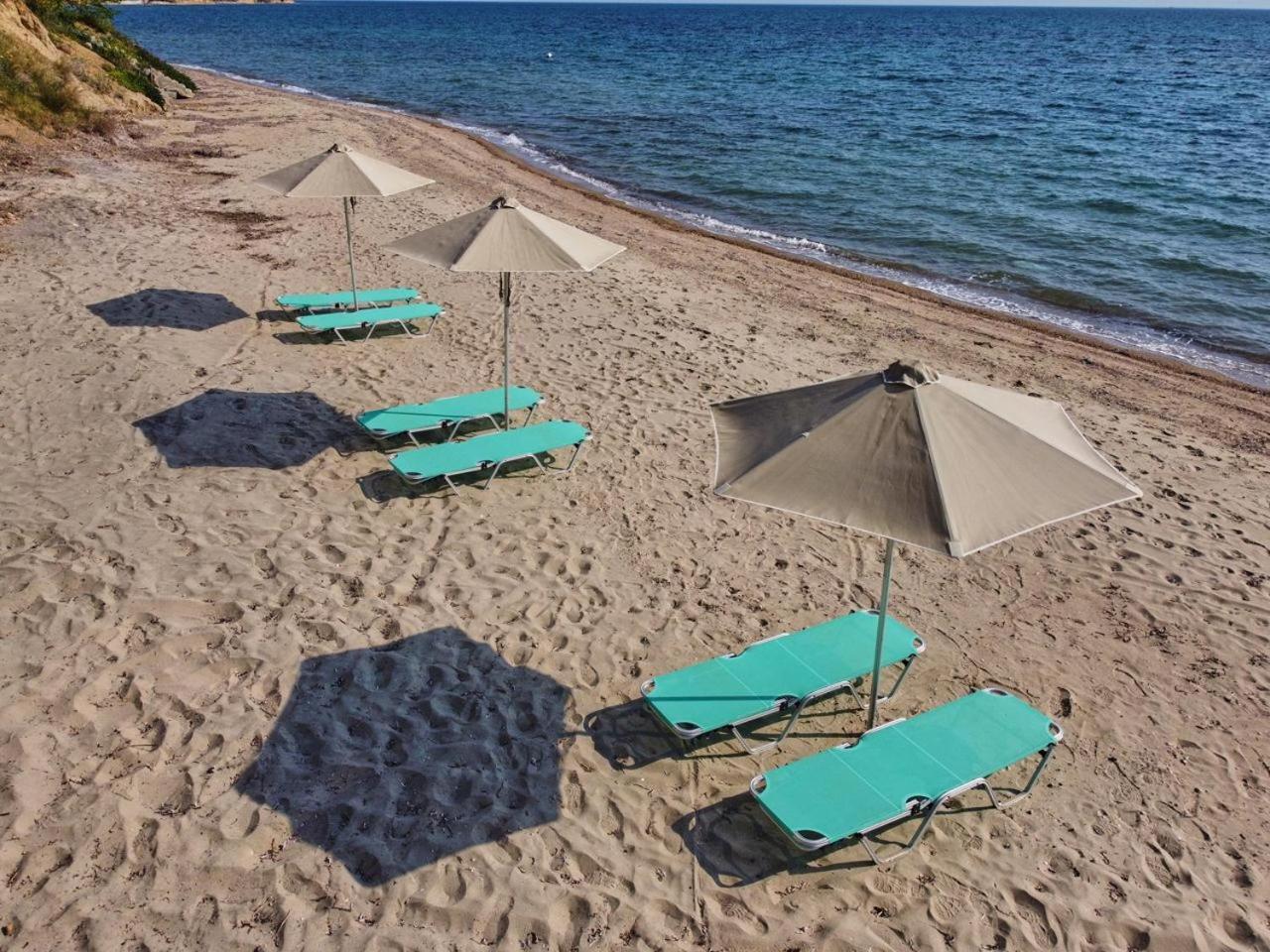 Summerday Villa Private Beach Nea Iraklia Exterior photo
