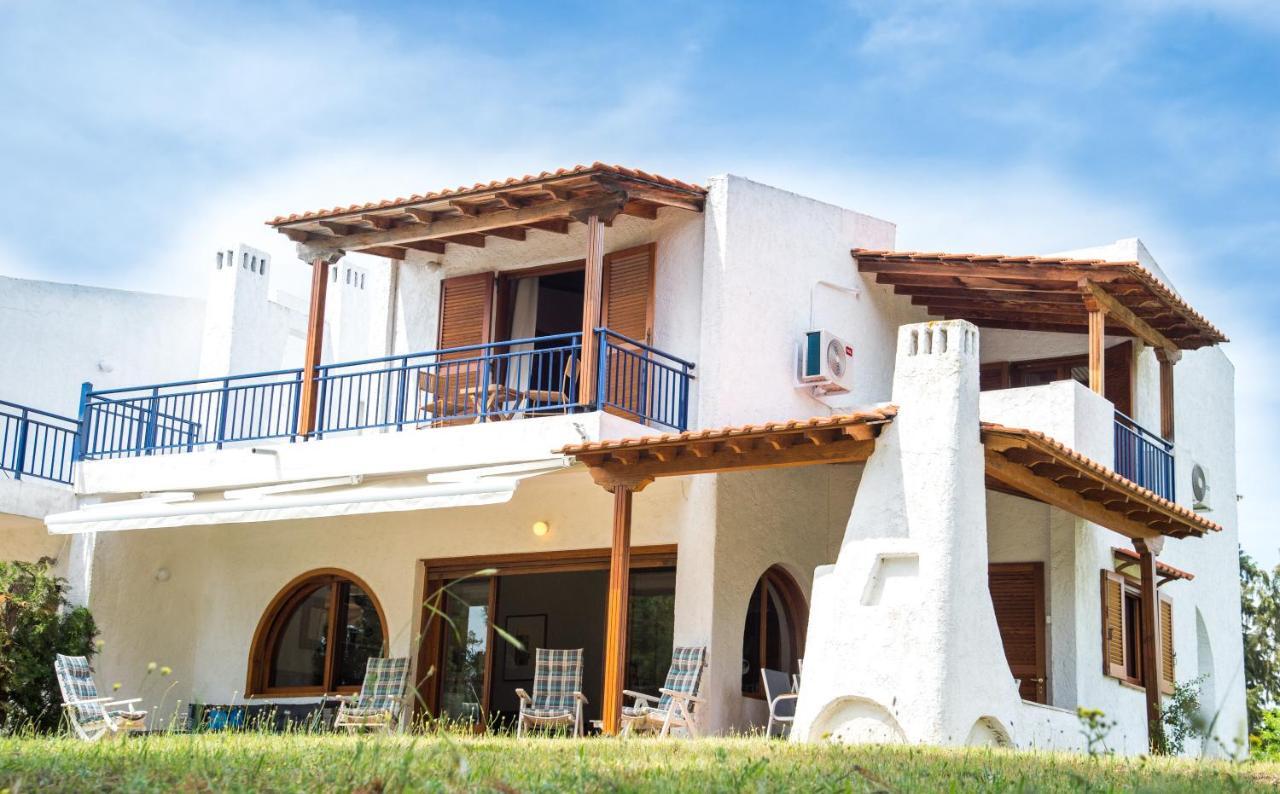 Summerday Villa Private Beach Nea Iraklia Exterior photo