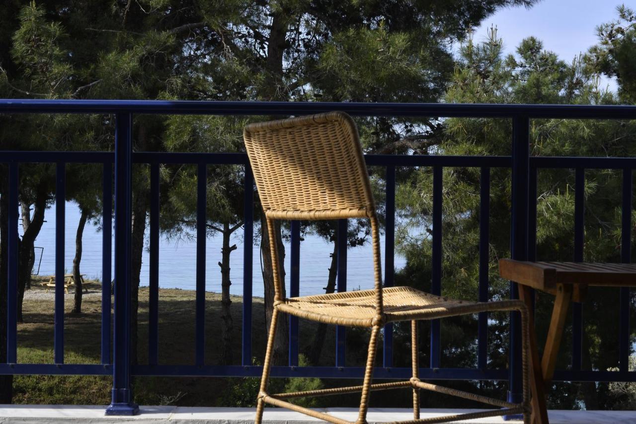 Summerday Villa Private Beach Nea Iraklia Exterior photo